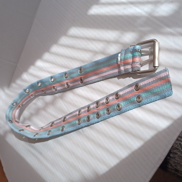 $4 Add-on New Pastel Striped Belt - Size 10 (Girl) - Picture 7 of 7